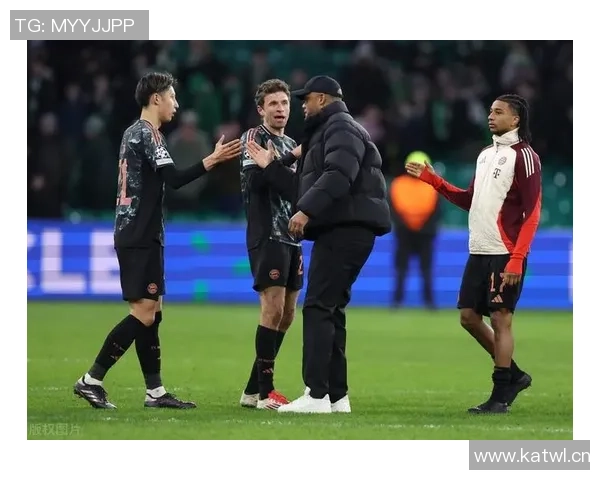 德甲争四白热化,三强齐取胜,欧冠门票归属悬念迭起! 德甲争四白热化,三强齐取胜,欧冠门票归属悬念迭起!