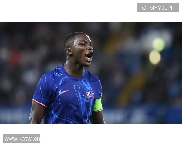 曼城三连平背后的“劫富济贫”：从冠军收割机到保级判官的魔幻转身